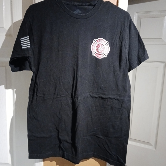 Annarbor Men's Fire Rescue Graphic Short Sleeve Casual T-Shirt. Size L - Picture 3 of 9